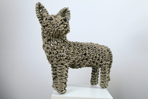 Standing Dog Naturel