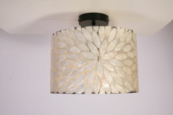 Plaf. White Flower 30 cm